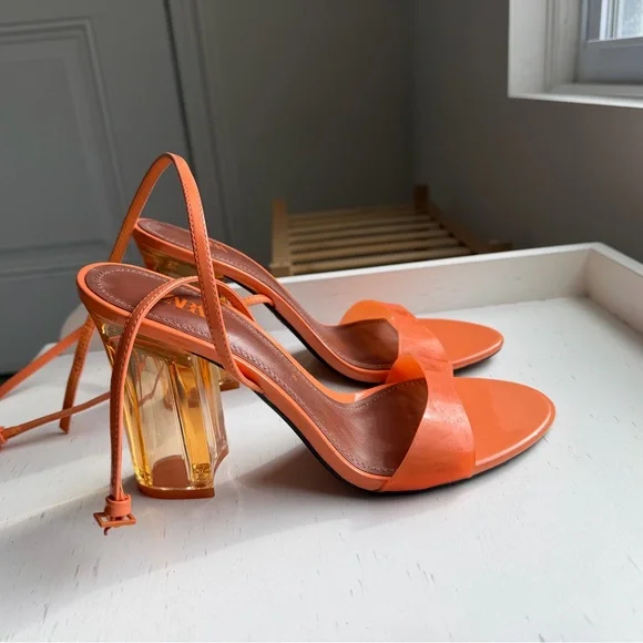 SOLD Zara heels - Picture 2 of 3